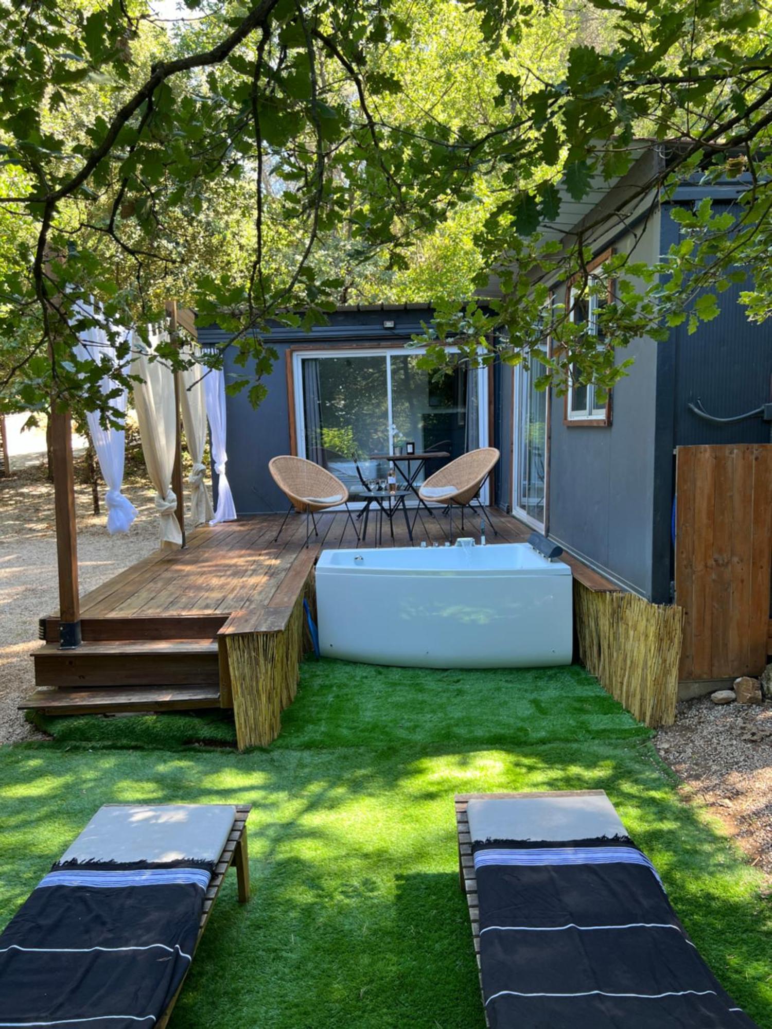 Superbe Cabane Jacuzzi Jardin Clim Wifi Parking Meyreuil Exteriér fotografie
