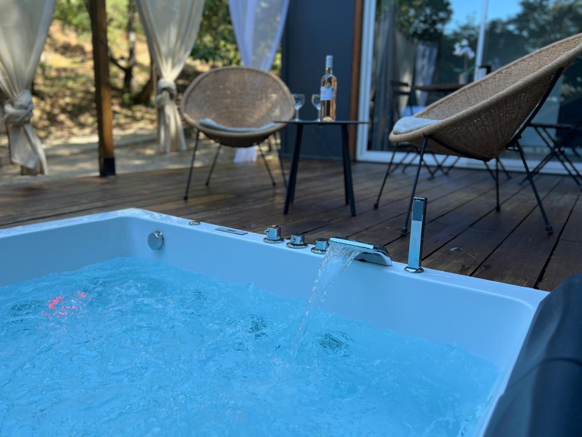 Superbe Cabane Jacuzzi Jardin Clim Wifi Parking Meyreuil Exteriér fotografie